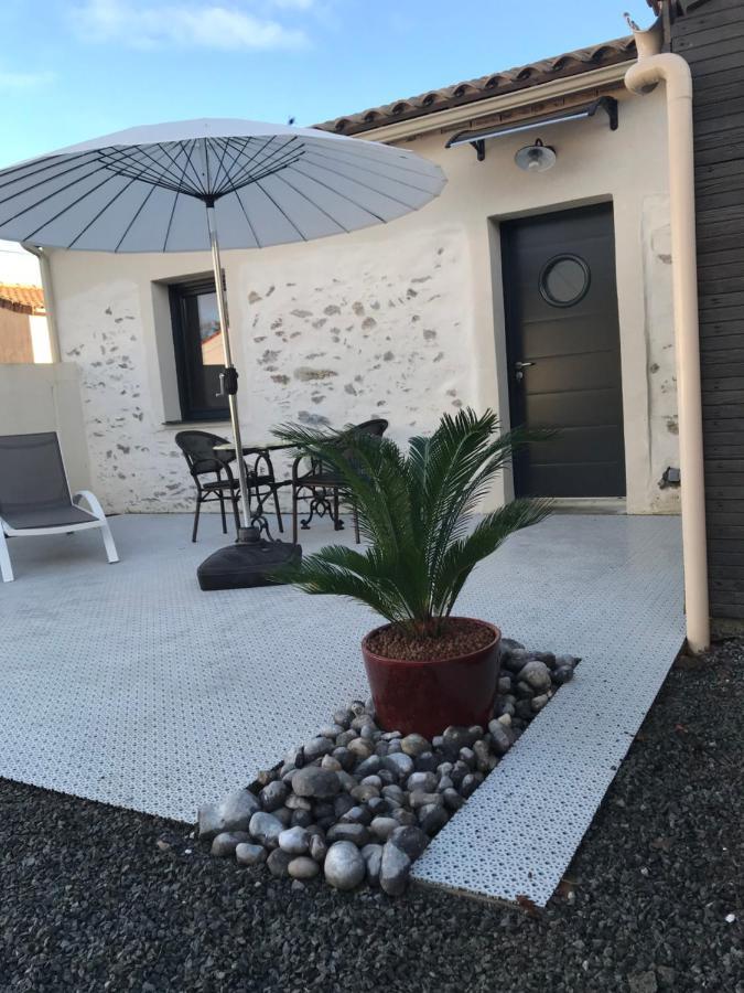 La Passionnante Gite Avec Spa Privatif Saint-Philbert-de-Bouaine Extérieur photo